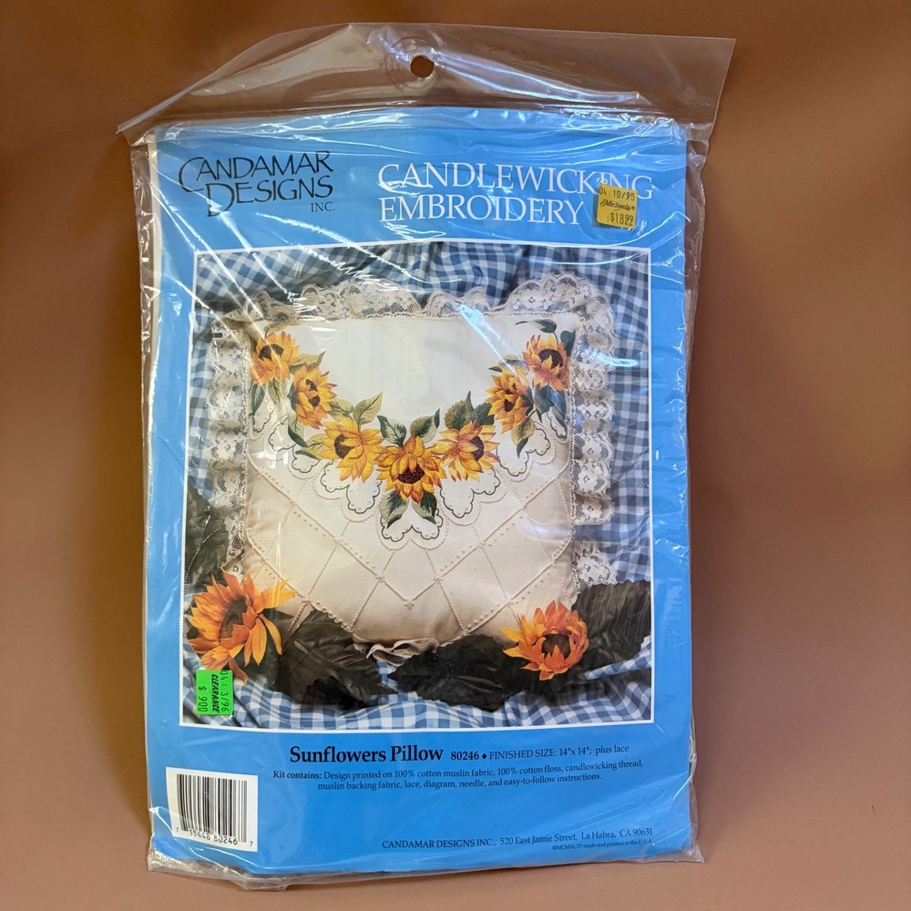 Candamar Designs Sunflowers Pillow Candlewicking Embroidery Kit Vintage 80246